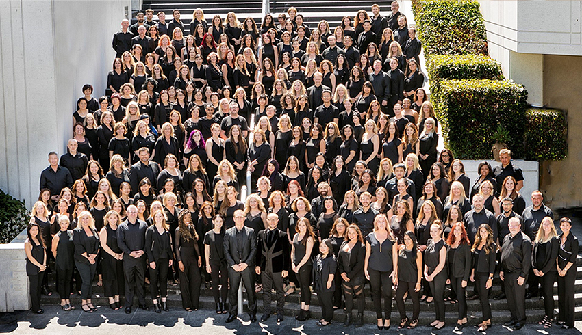 Eminence Organics Celebrates Success & Plans For Growth At Conference